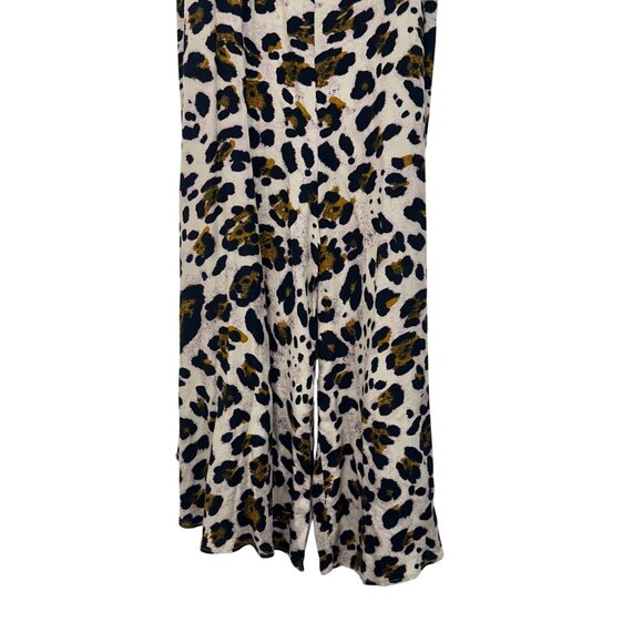 Urban Romantics Leopard Print Romper Jumsuit SZ L  Tie V Neck Flowing Silhouette - Picture 11 of 11